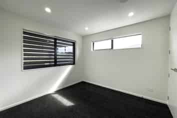 255D Hill Road, The Gardens