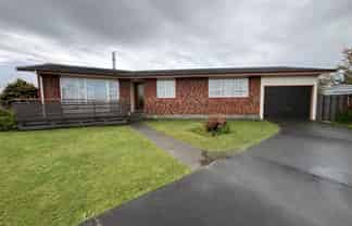 122 Benmore Avenue, Cloverlea
