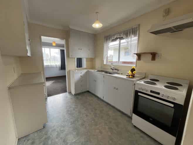 122 Benmore Avenue, Cloverlea