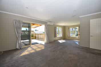 40a William Wong Place, Carterton