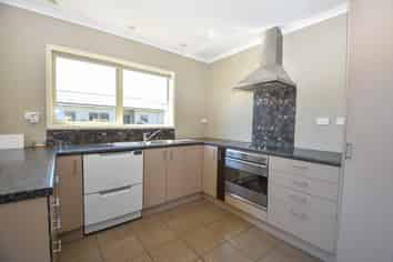 40a William Wong Place, Carterton