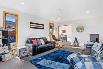 2/24 Kingrove Street, Bishopdale