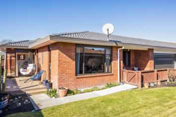 2/24 Kingrove Street, Bishopdale