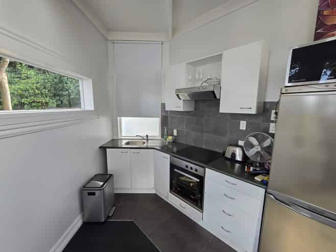 4A Rangiora Ave, Kaiwharawhara