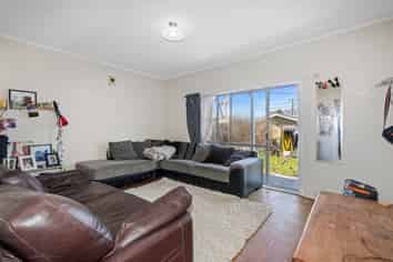 14 Bolton Street, Petone