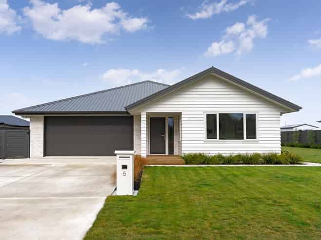 5 Williams Road, Lansdowne