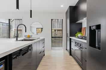 32 Puhirake Crescent, Pyes Pa