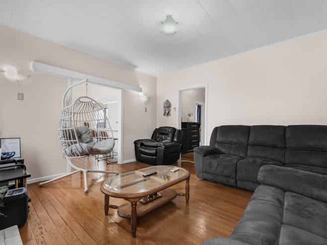 42  Marr Road, Manurewa