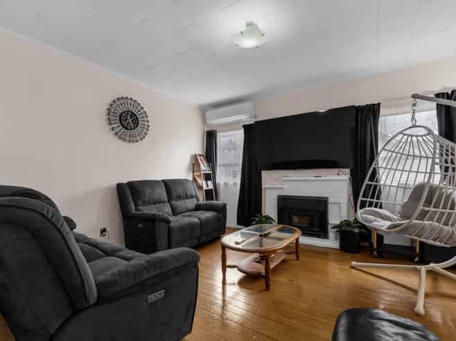 42  Marr Road, Manurewa