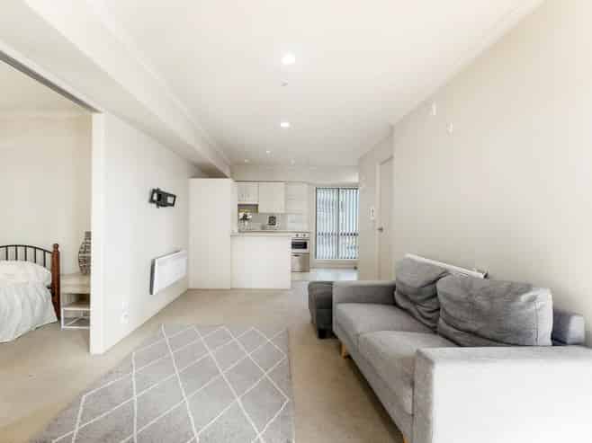 2K/18 Ronwood Avenue, Manukau