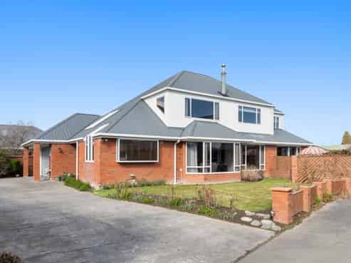 18 Huntingdon Place, Avonhead