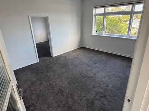 2/70 Melbourne Road, Island Bay