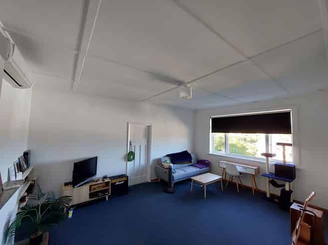 2/70 Melbourne Road, Island Bay
