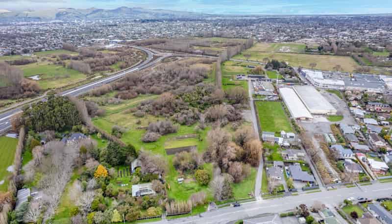 102, 116 Winters Road, Redwood