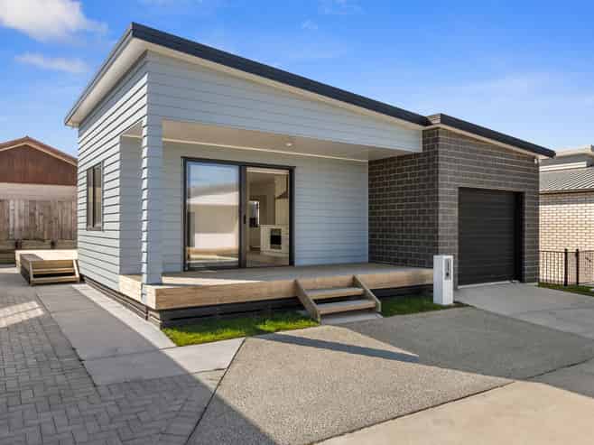 69 Riley Crescent, Papamoa