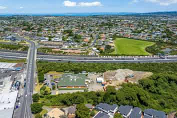 RECEIVERSHIP SALE – DEVELOPMENT SITE WITH INCOME