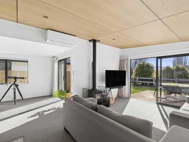 30 and 32 Burbank Road, Wanaka