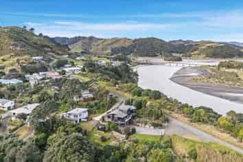 12 Takarei Terrace, Mokau