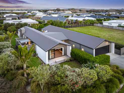 6 Sandpiper Avenue, Point Wells