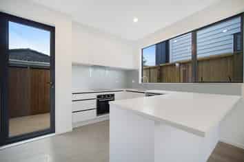 2/106A Galway Street, Onehunga