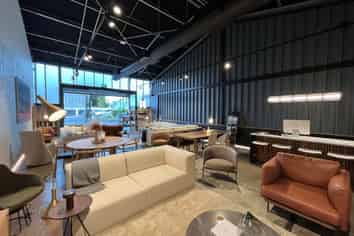 MODERN GREY LYNN OFFICE / SHOWROOM
