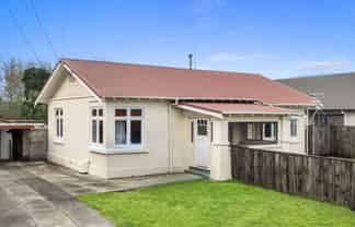 24 Charlemont Street, Whitiora