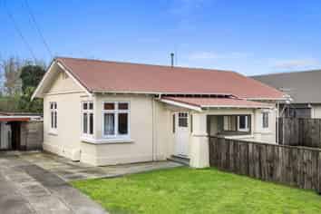 24 Charlemont Street, Whitiora