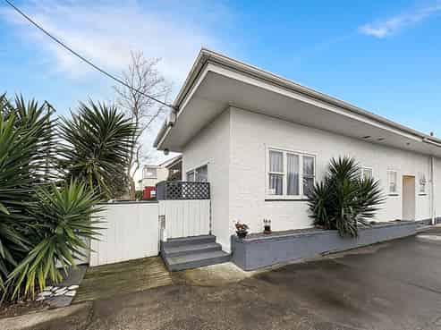 1/18 Campbell Street, Whanganui Central