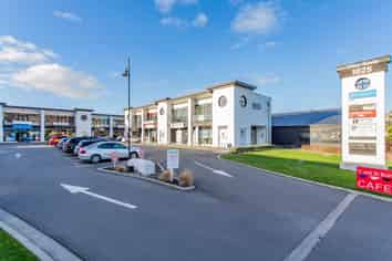 Stunning Light Filled Office Suite – Ferrymead