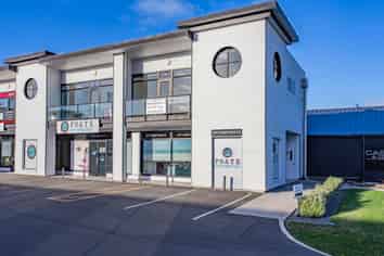 Stunning Light Filled Office Suite – Ferrymead