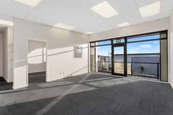 Stunning Light Filled Office Suite – Ferrymead