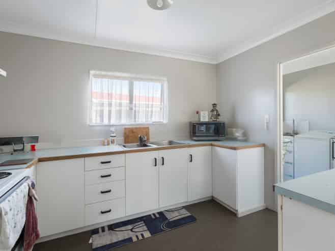 8 A&B Menzies Place, Paeroa