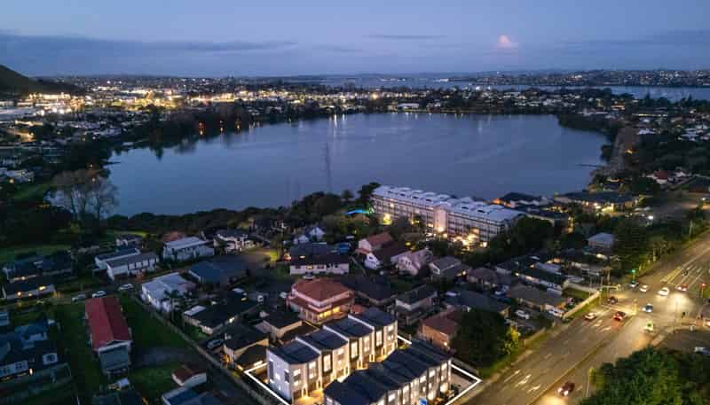 Lot 10/42- 44 Waipuna Road, Mount Wellington