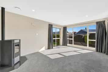 43 Charles Upham Avenue, Hillmorton