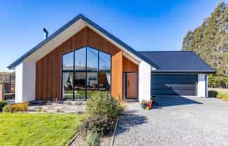 48 Sladdens Bush Road, Oxford