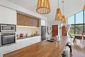 48 Sladdens Bush Road, Oxford