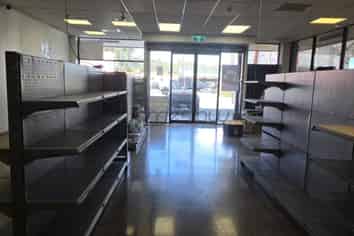 HUAPAI Main Road Retail Corner Unit 170m2 