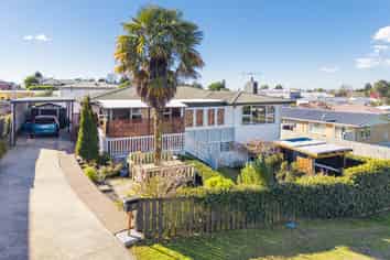 25 Robins Road, Judea