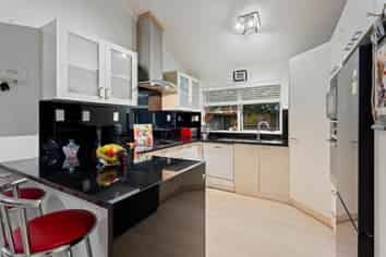 34 Farmdale Court, Flat Bush