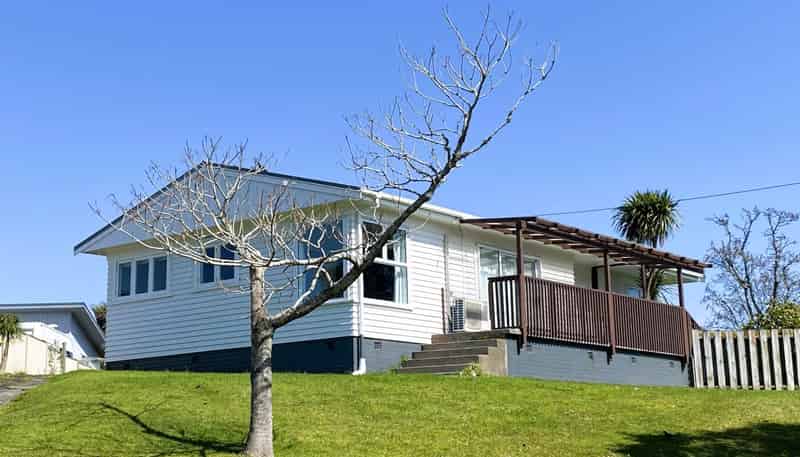 8 Shanley Crescent, Waiuku