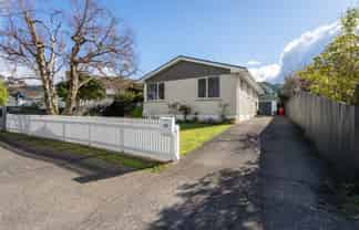 63 California Drive, Totara Park