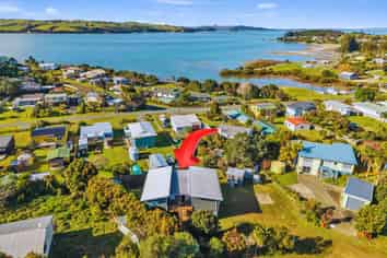 18 Mariner Cove Road, Tinopai