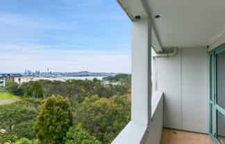 2E/68 Mokoia Road, Birkenhead