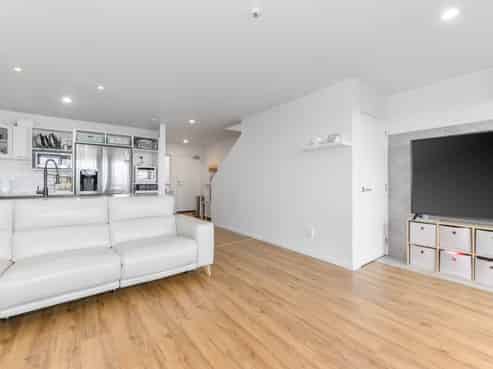 2E/68 Mokoia Road, Birkenhead