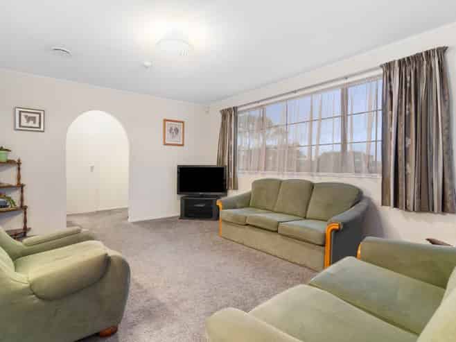 142 Oaktree Avenue, Browns Bay