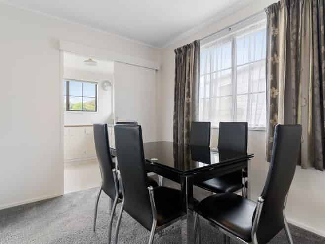 142 Oaktree Avenue, Browns Bay