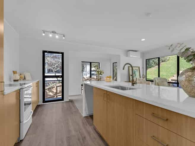52 Topliss Drive, Torbay