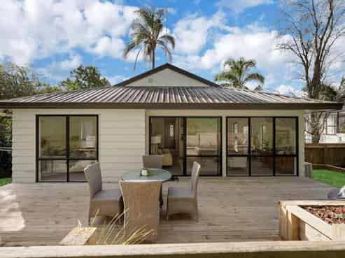 52 Topliss Drive, Northcross