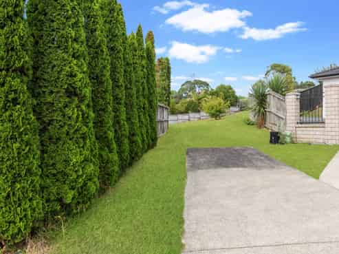 12 Leburn Crescent, Flat Bush