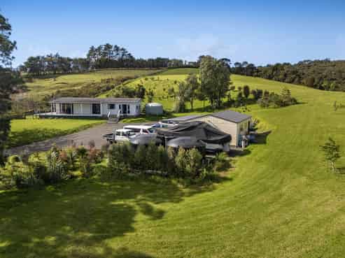207 Mangakura Road, Helensville
